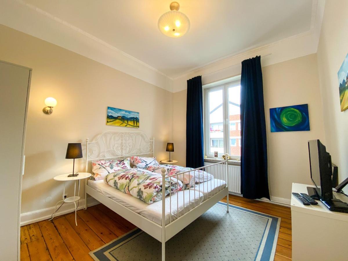 Villa Hanseart Luebeck - Privatzimmer In Zentraler Lage ภายนอก รูปภาพ