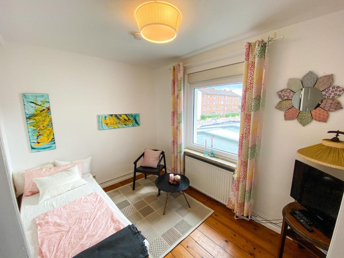 Villa Hanseart Luebeck - Privatzimmer In Zentraler Lage ภายนอก รูปภาพ