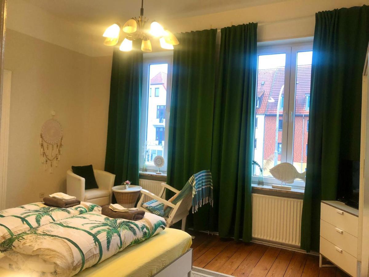 Villa Hanseart Luebeck - Privatzimmer In Zentraler Lage ภายนอก รูปภาพ